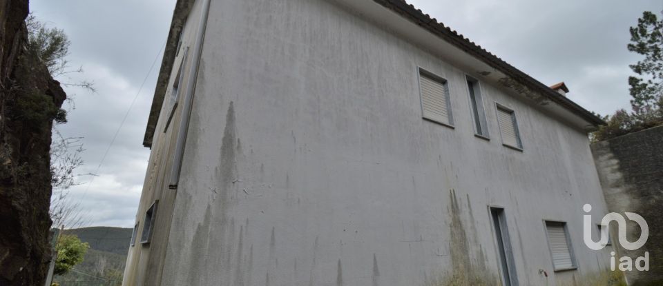 Traditional house T3 in Alvares of 234 m²