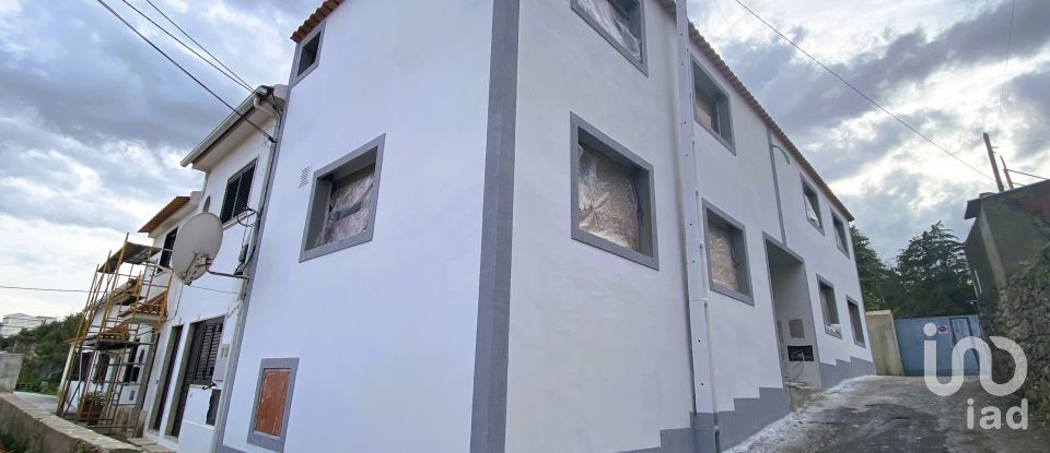 Moradia T2 em Alenquer (Santo Estêvão e Triana) de 84 m²