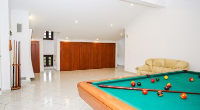 Maison T5 à Campelos e Outeiro da Cabeça de 196 m²