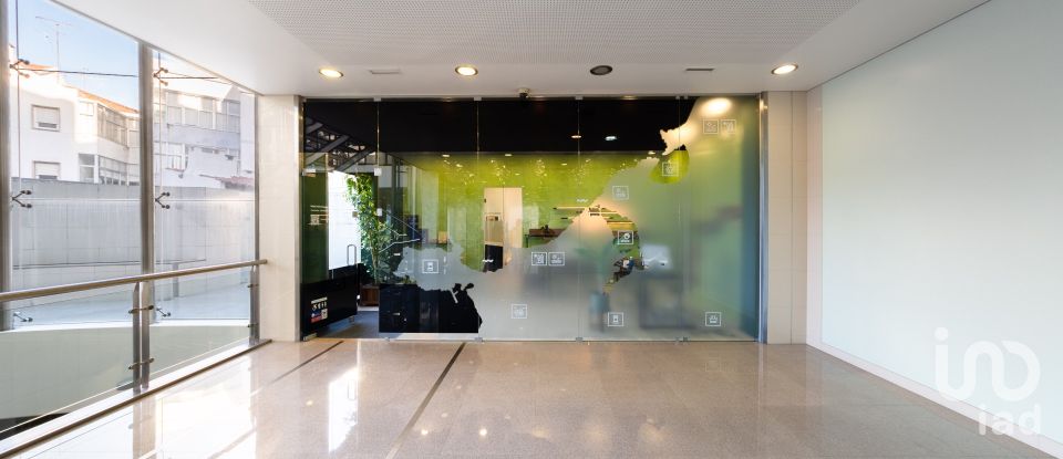 Boutique/Local commercial à Caldas da Rainha - Nossa Senhora do Pópulo, Coto e São Gregório de 53 m²