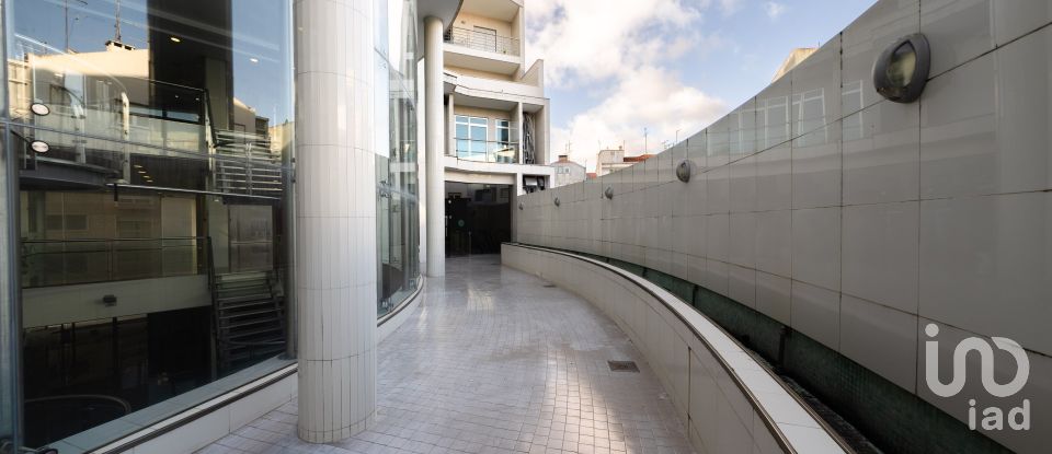 Boutique/Local commercial à Caldas da Rainha - Nossa Senhora do Pópulo, Coto e São Gregório de 53 m²