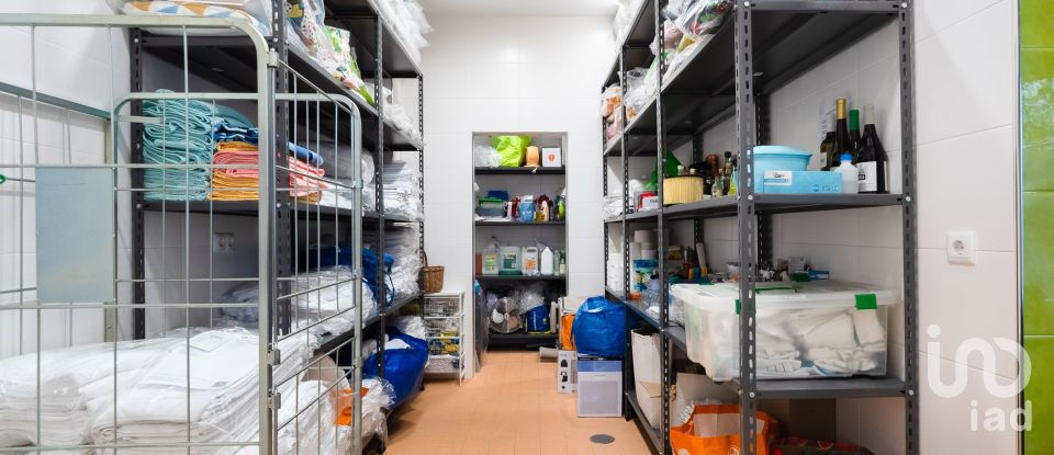 Boutique/Local commercial à Caldas da Rainha - Nossa Senhora do Pópulo, Coto e São Gregório de 53 m²