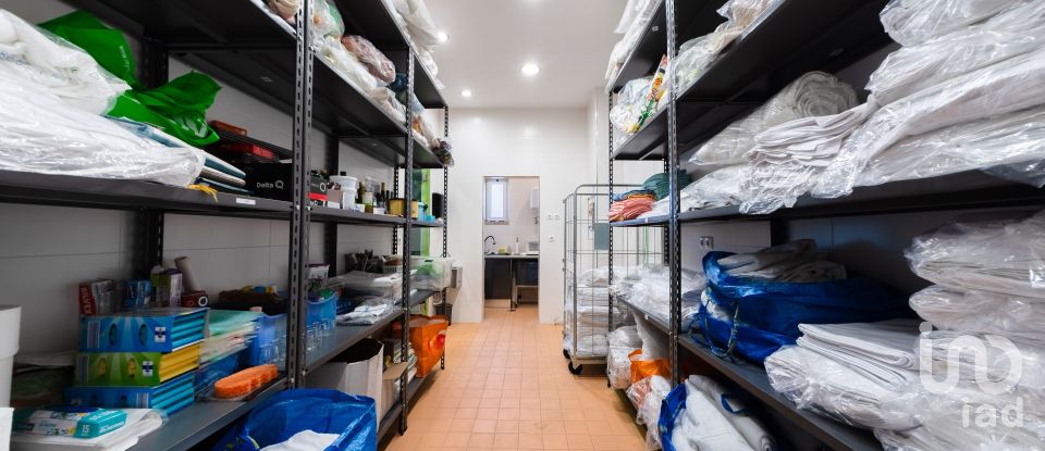 Boutique/Local commercial à Caldas da Rainha - Nossa Senhora do Pópulo, Coto e São Gregório de 53 m²
