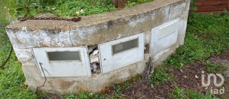 House T4 in Santa Bárbara de Nexe of 172 m²