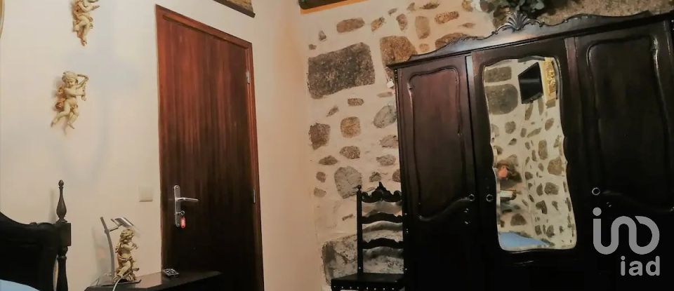 Maison de village T2 à Sousela de 6 500 m²