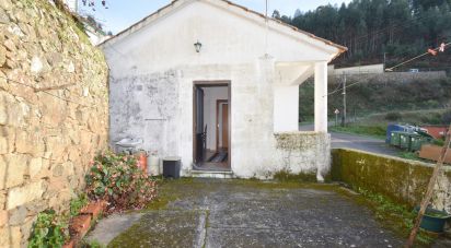 Maison de village T3 à Vila Nova de 70 m²