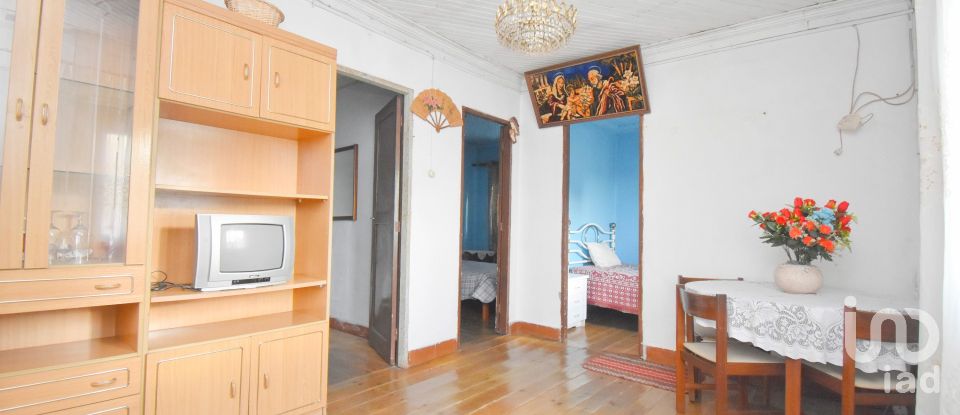 Casa de aldeia T3 em Vila Nova de 70 m²