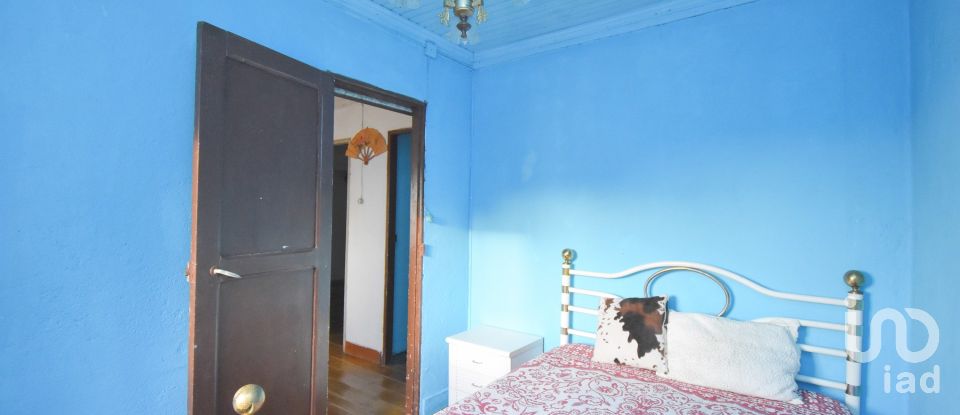 Casa de aldeia T3 em Vila Nova de 70 m²