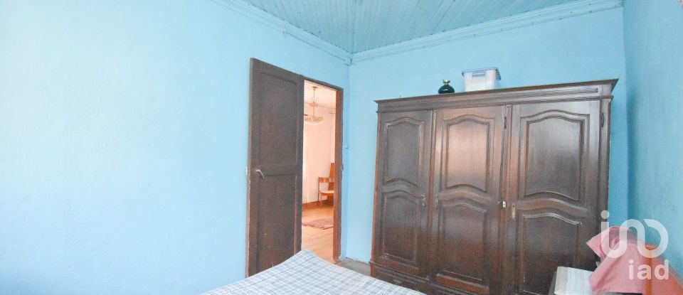 Casa de aldeia T3 em Vila Nova de 70 m²