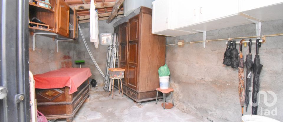 Casa de aldeia T3 em Vila Nova de 70 m²