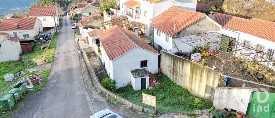 Casa de aldeia T3 em Vila Nova de 70 m²
