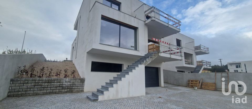 House T4 in Caldas da Rainha - Nossa Senhora do Pópulo, Coto e São Gregório of 213 m²