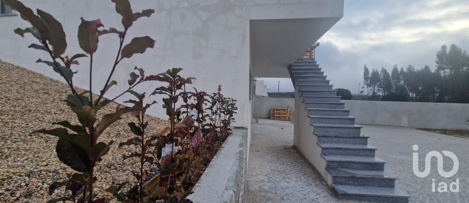 House T4 in Caldas da Rainha - Nossa Senhora do Pópulo, Coto e São Gregório of 213 m²
