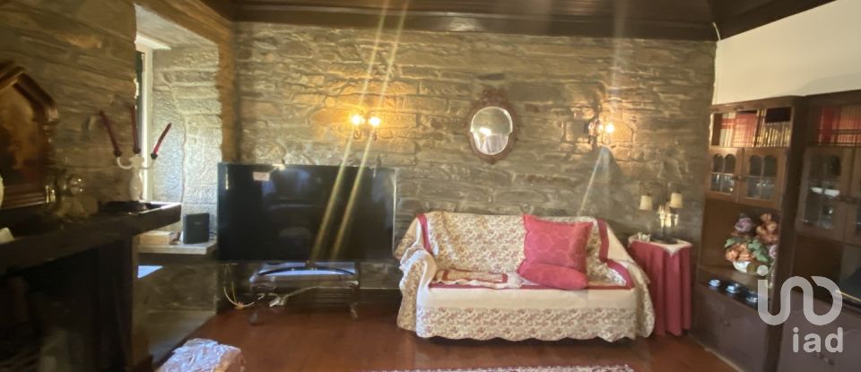 Quinta T3 em Fontelas de 1 020 m²