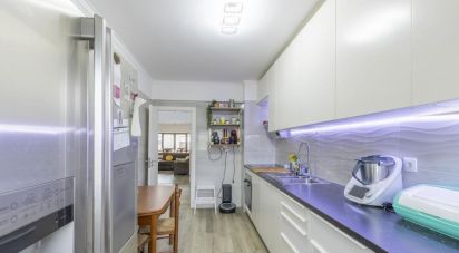 Apartment T3 in Mina de Água of 114 m²