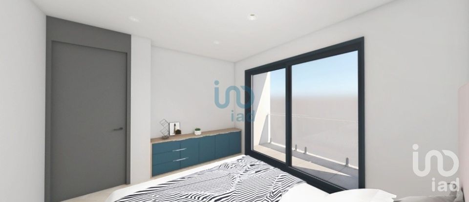 Maison T4 à Estômbar e Parchal de 322 m²