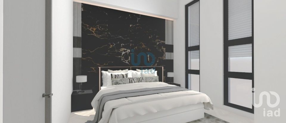 Maison T4 à Estômbar e Parchal de 322 m²