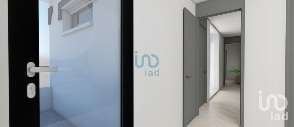 Maison T4 à Estômbar e Parchal de 322 m²