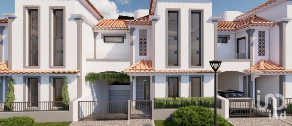 Maison T4 à Estômbar e Parchal de 322 m²