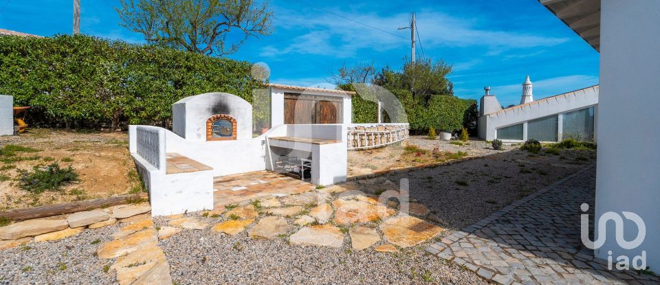 Moradia T3 em Boliqueime de 300 m²