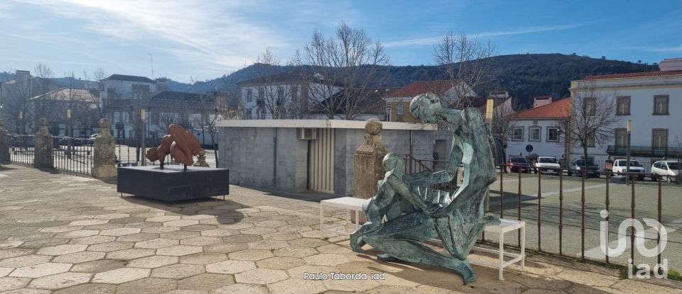 Maison T3 à Santa Maria da Devesa de 84 m²