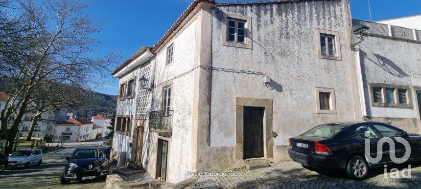 Maison T3 à Santa Maria da Devesa de 84 m²