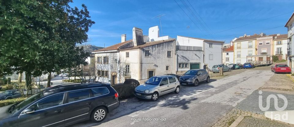 Maison T3 à Santa Maria da Devesa de 84 m²