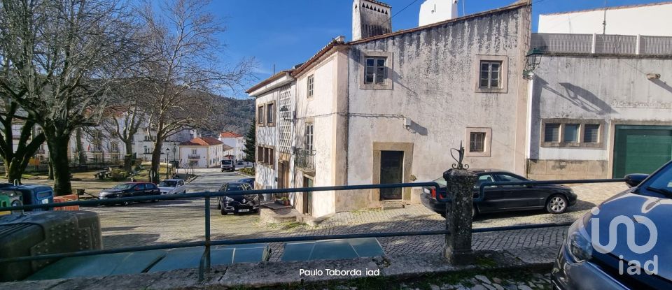 Maison T3 à Santa Maria da Devesa de 84 m²
