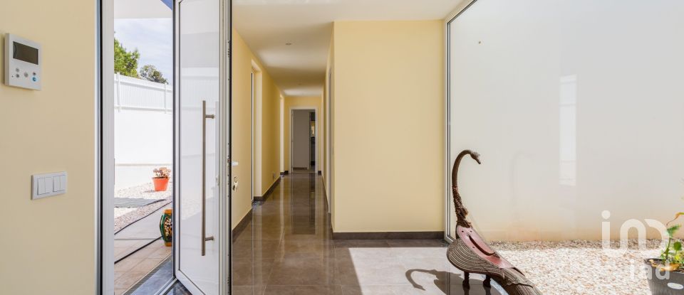 Maison T4 à Ferragudo de 303 m²