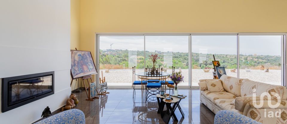 Maison T4 à Ferragudo de 303 m²