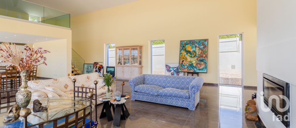 Maison T4 à Ferragudo de 303 m²