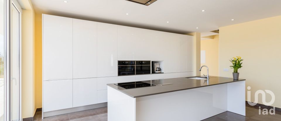 Maison T4 à Ferragudo de 303 m²