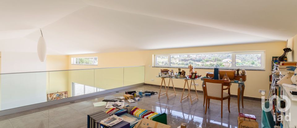 Maison T4 à Ferragudo de 303 m²