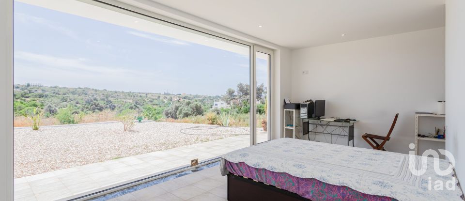 Maison T4 à Ferragudo de 303 m²