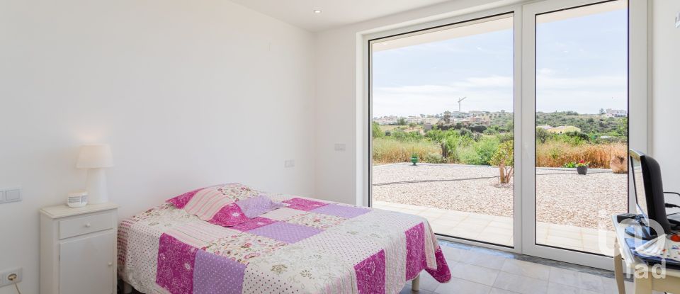 Maison T4 à Ferragudo de 303 m²