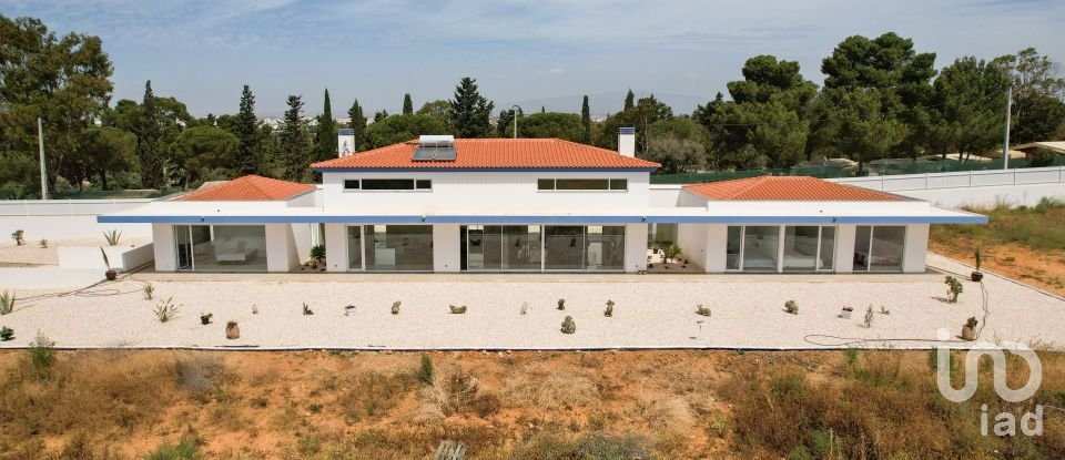 Maison T4 à Ferragudo de 303 m²