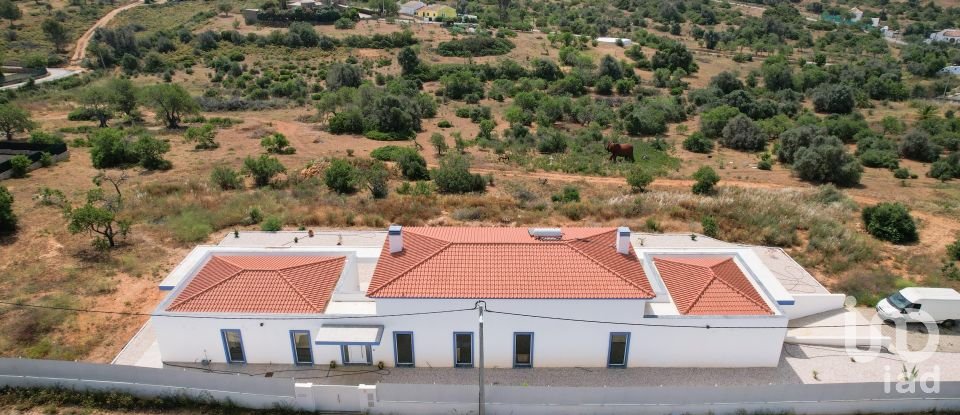 Maison T4 à Ferragudo de 303 m²