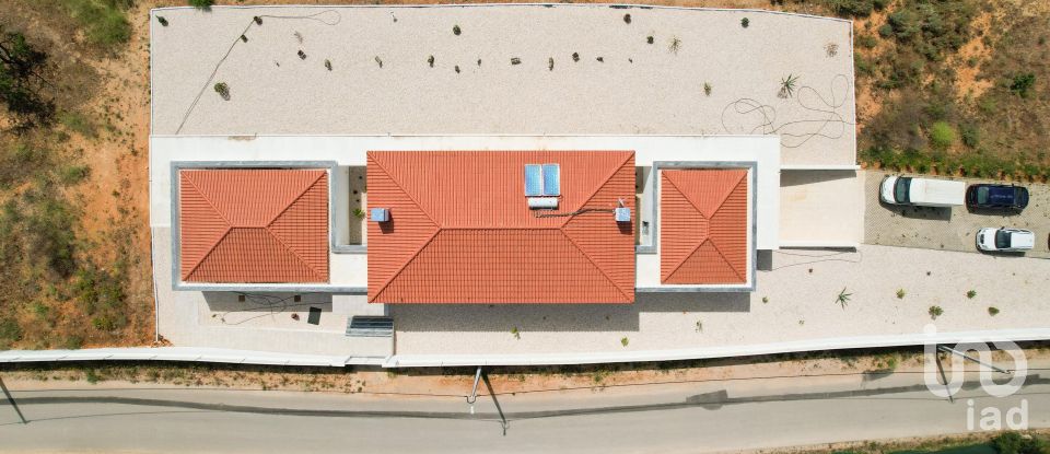 Maison T4 à Ferragudo de 303 m²