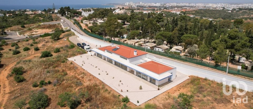 Maison T4 à Ferragudo de 303 m²