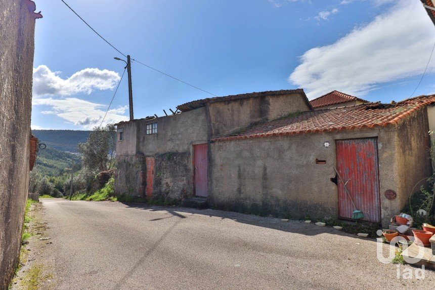 Moradia T1 em Friúmes e Paradela de 42 m²