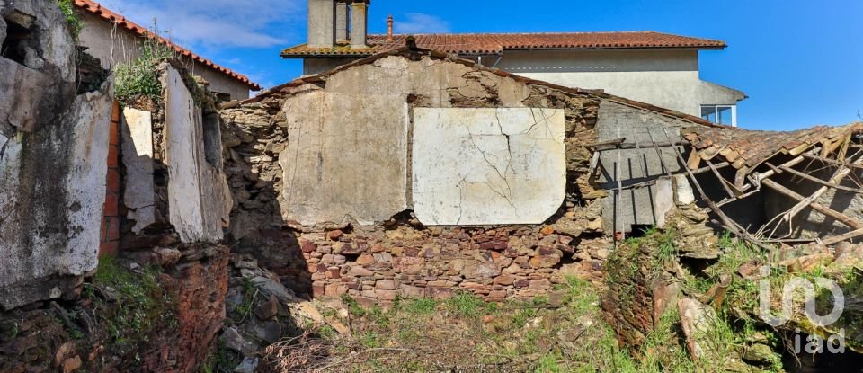 Moradia T1 em Friúmes e Paradela de 42 m²