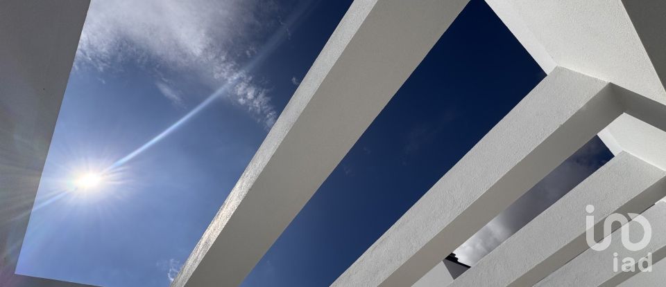 House T3 in Fernão Ferro of 135 m²