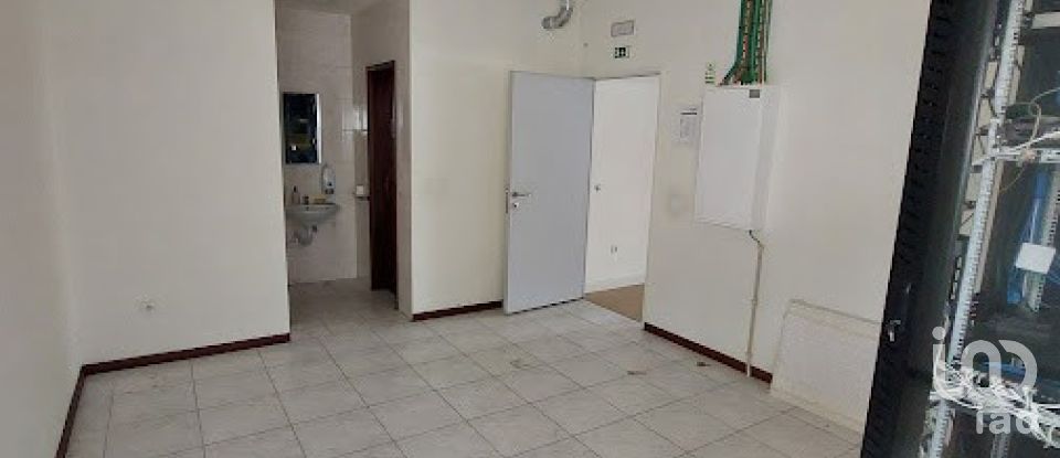 Shop / premises commercial in Oiã of 182 m²