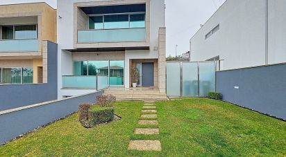 Gîte T3 à Macieira da Maia de 269 m²
