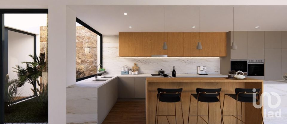 Maison T4 à Almancil de 374 m²