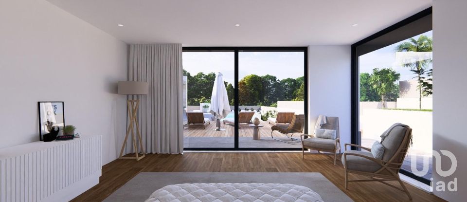 Maison T4 à Almancil de 374 m²