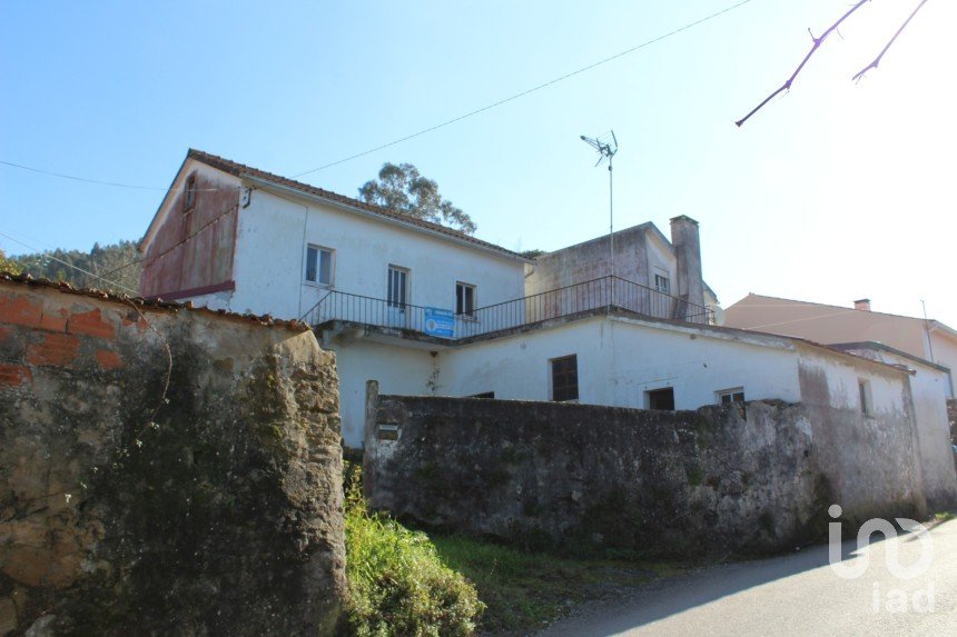 House T3 in Vimeiro of 248 m²
