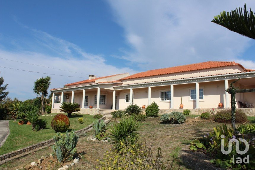 House T5 in Caldas da Rainha - Nossa Senhora do Pópulo, Coto e São Gregório of 315 m²