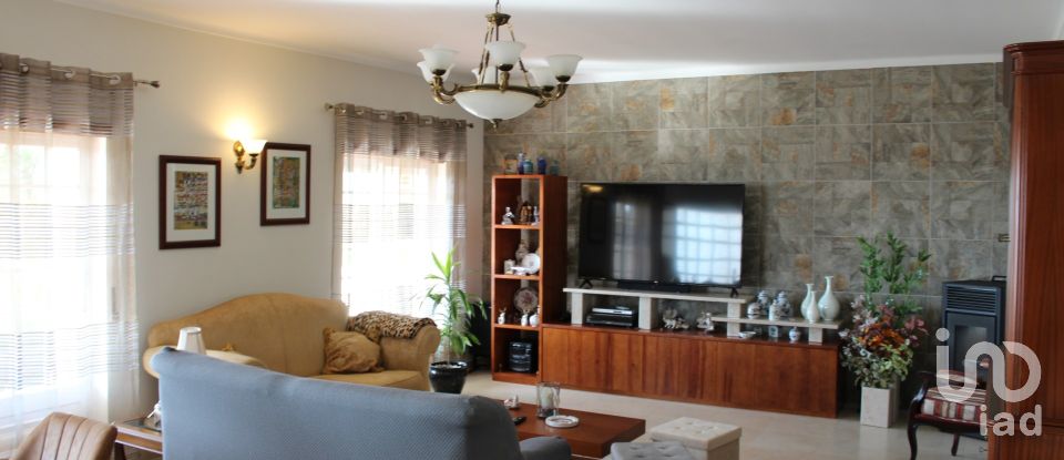 House T5 in Caldas da Rainha - Nossa Senhora do Pópulo, Coto e São Gregório of 315 m²