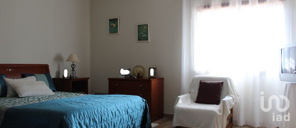 House T5 in Caldas da Rainha - Nossa Senhora do Pópulo, Coto e São Gregório of 315 m²